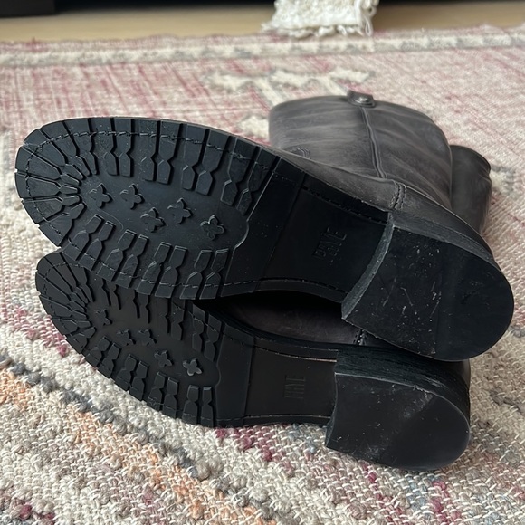 Frye | NWOB Melissa Button Lug Tall Boot in Smoke - Size US 7 - Picture 9 of 11